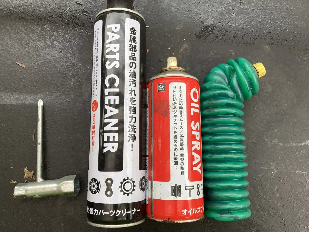 草刈機と工具類